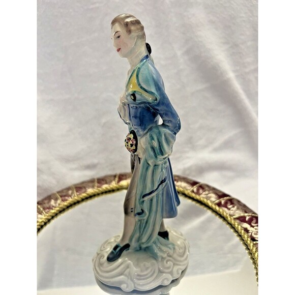 Goldcrest Creation "Rendezvous" by P. Porcher – Figurine #812 – 8.5" Tall - Picture 8 of 11